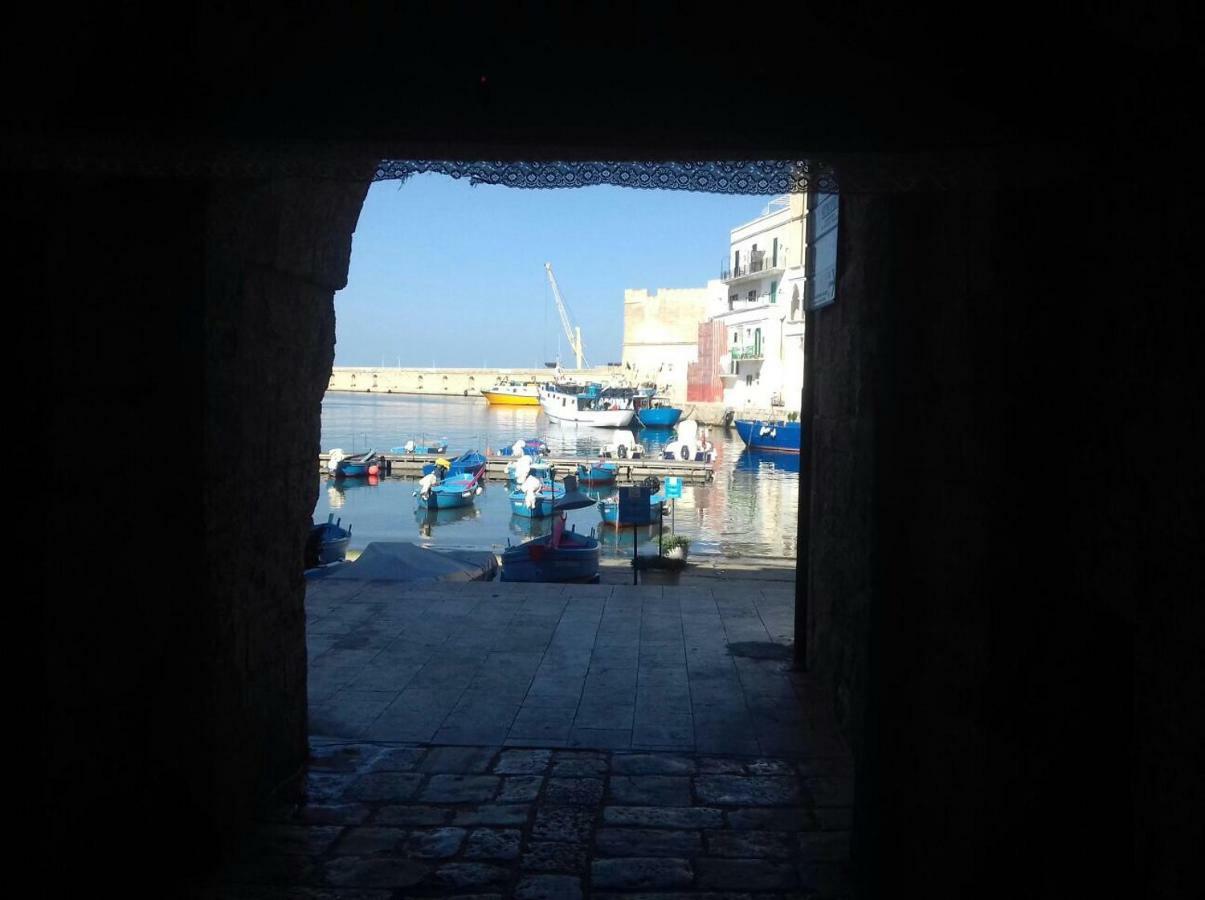 Casa Vacanze Antiche Mura E Poi Monopoli Exteriör bild