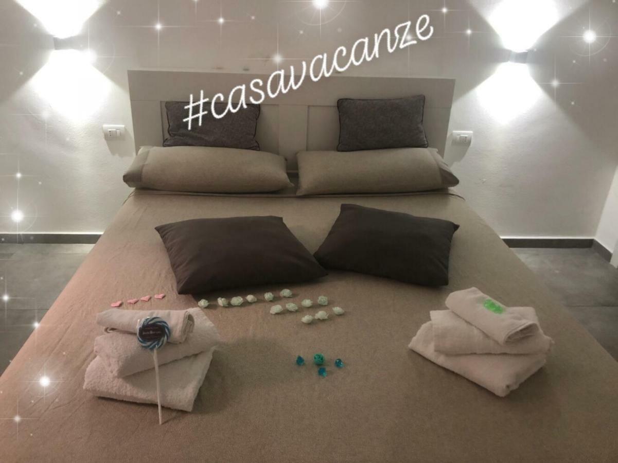 Casa Vacanze Antiche Mura E Poi Monopoli Exteriör bild
