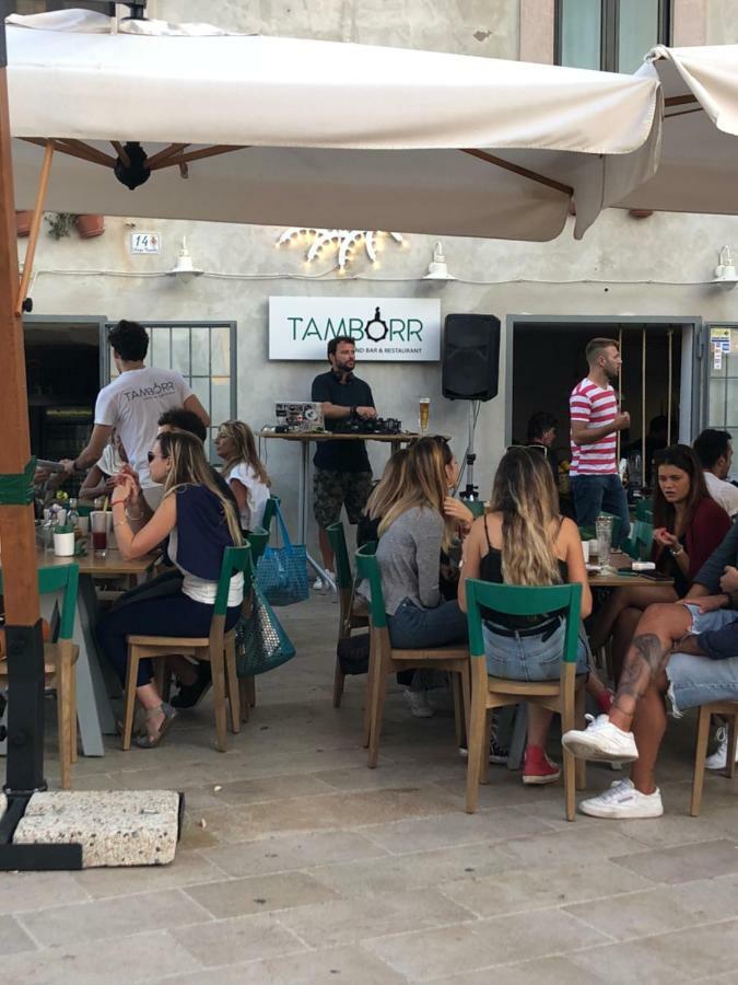 Casa Vacanze Antiche Mura E Poi Monopoli Exteriör bild